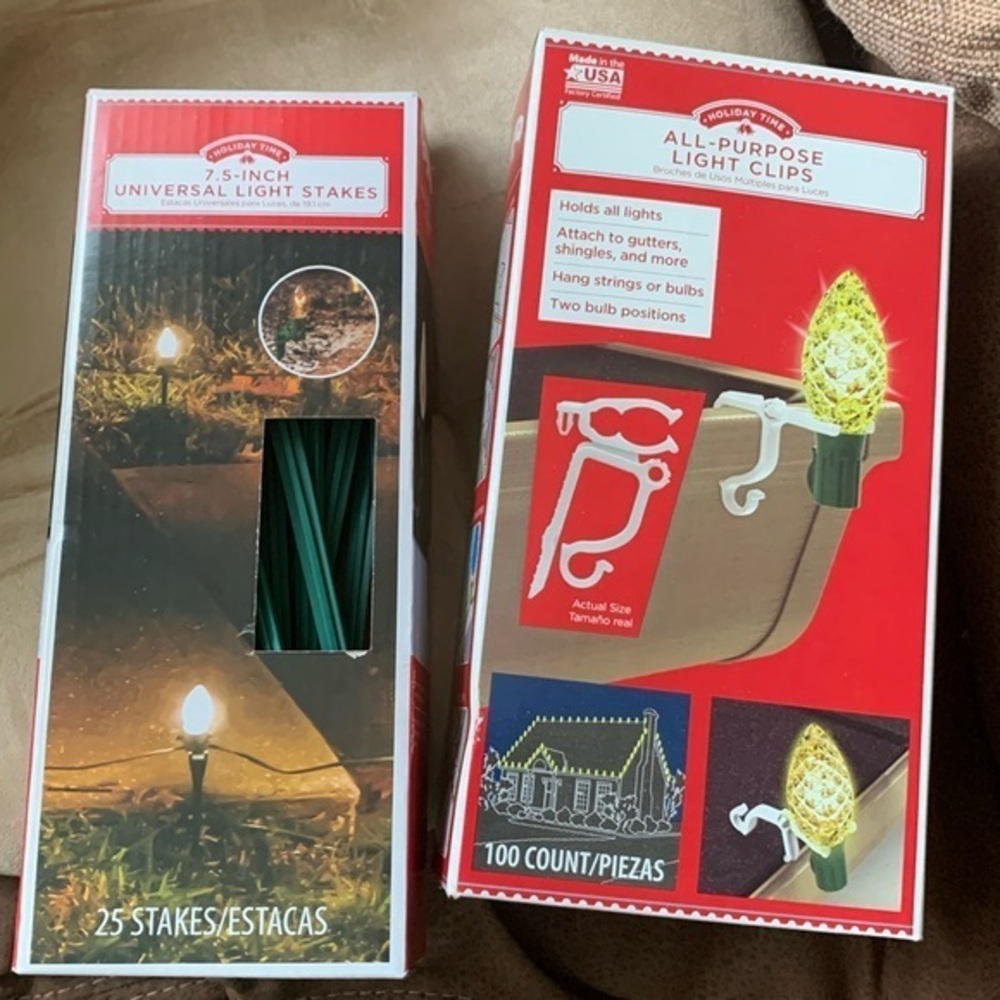 Holiday Time Box All Purpose Light Clips & Box Universal Light Stakes.